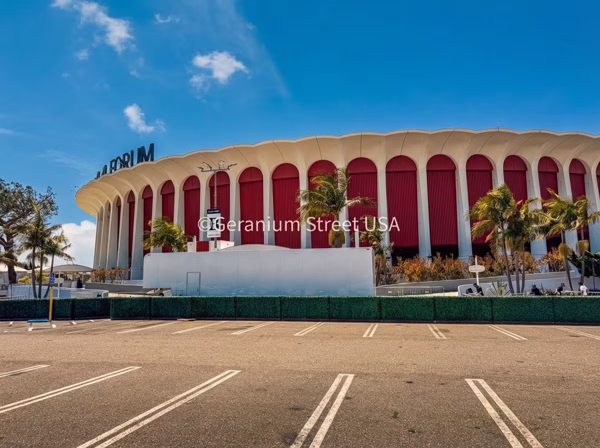 Kia Forum hedge barriers in event configuration