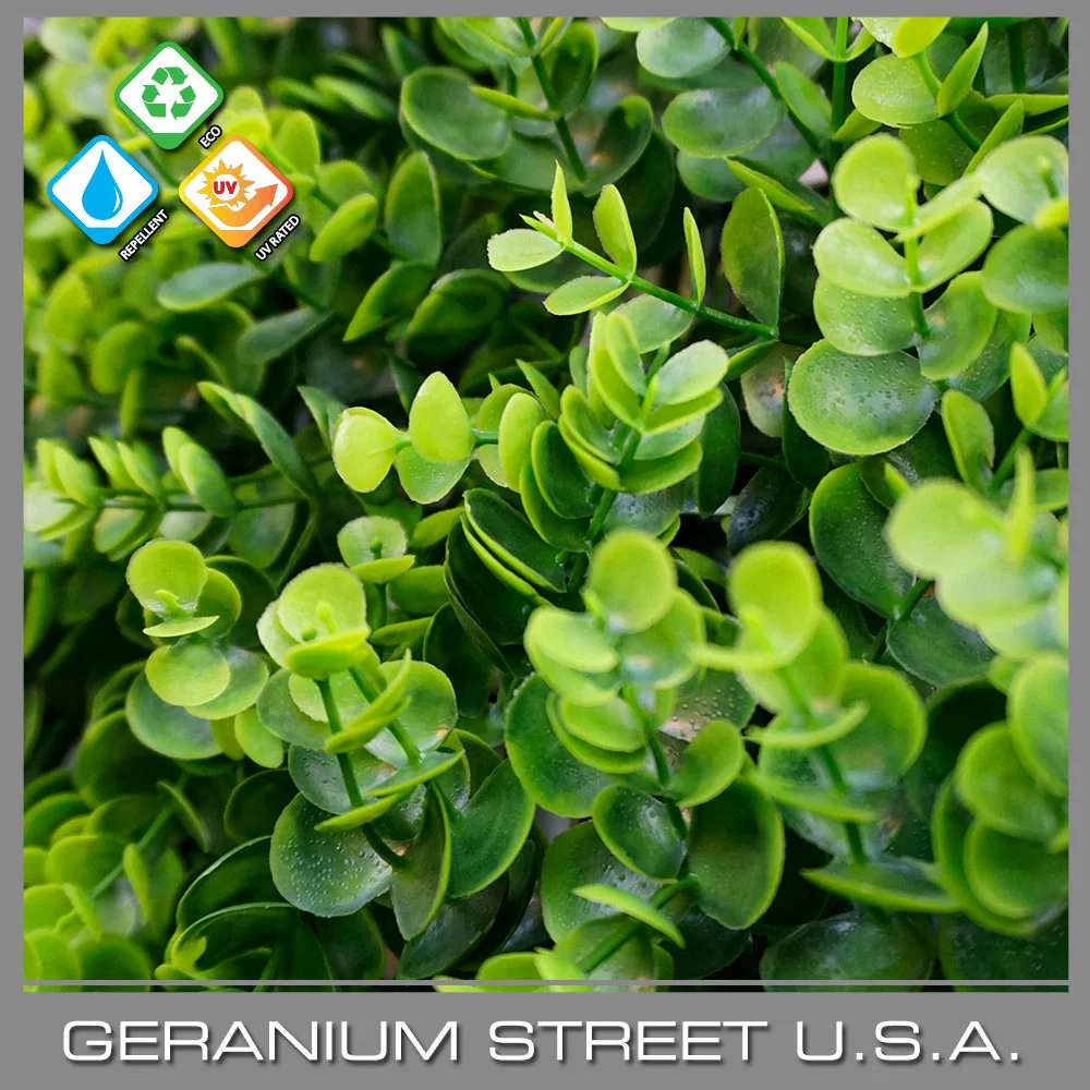 Lush Long Leaf Foliage Mat